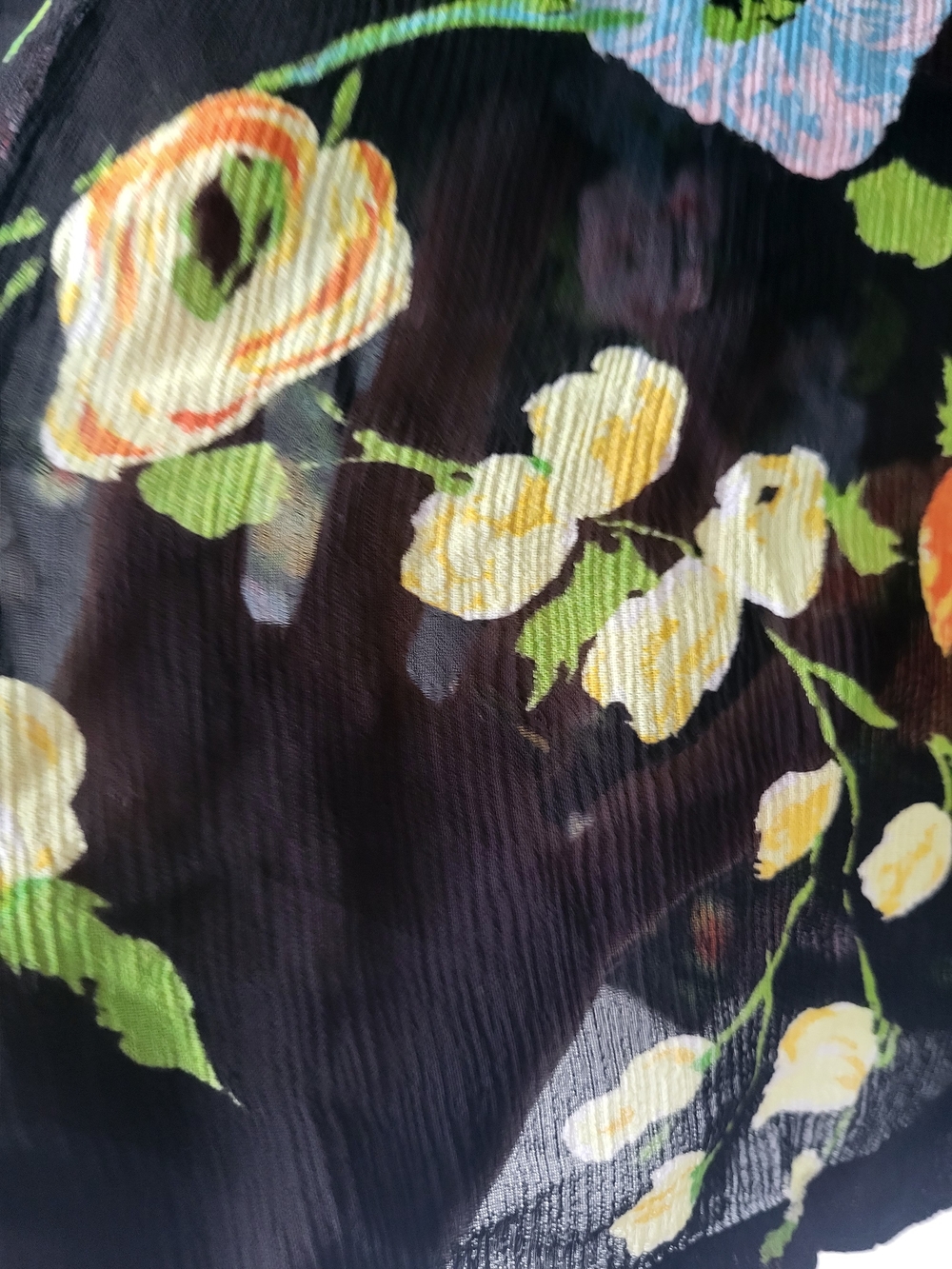 Moschino Black Floral Wilder Kind Short-Sleeve Sheer Airy Blouse - Picture 6 of 16